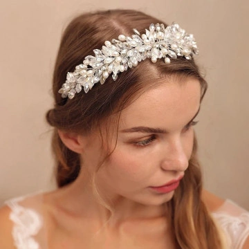 Silver bridal headband with pearls and leaves, Blanca