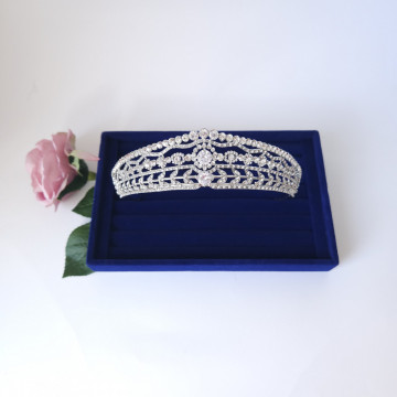 Tiara mireasa argintie cu cristale si zirconii cubice