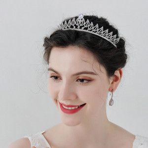 Tiara mireasa argintie cu cristale