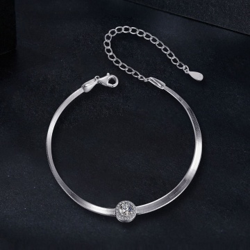 Bratara din argint cu piatra moissanite