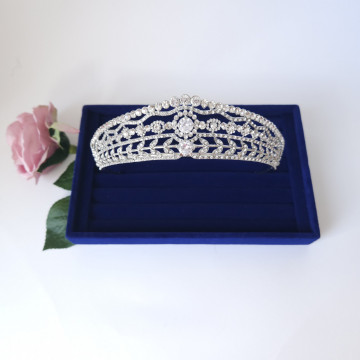 Tiara mireasa argintie cu cristale si zirconii cubice