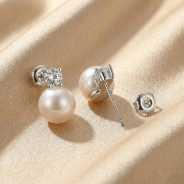 Cercei din argint 925 cu moissanit 0.5CT si perla de cultura