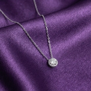 Lantisor argint 925 cu diamant moissanite