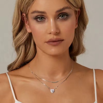 Lantisor inima argint 925 cu diamant moissanite
