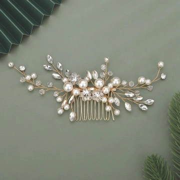 Accesoriu par auriu, stil pieptene, cu perle, cristale si margele, Juliet Gold