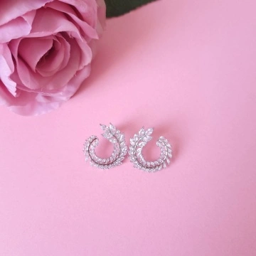 Cercei eleganti spiralati cu zirconiu
