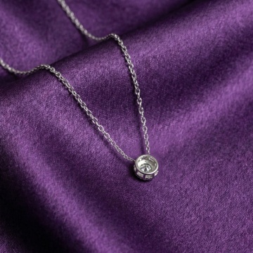 Lantisor argint 925 cu diamant moissanite