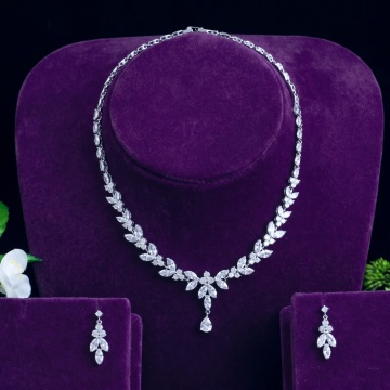 Jewellery set, silver, with zirconium stones, Flower Drop