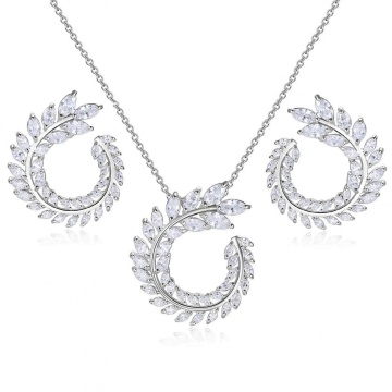 Set lantisor si cercei cu petale spiralate din pietre CZ, Sparkly Petals