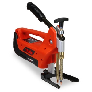 Extractor manual pentru repararea panourilor exterioare de pe caroseriile auto din oțel Battery PullForce Telwin 828135