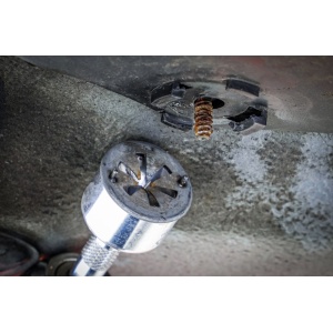 Scula pentru desfacerea şaibelor-stea la capitonajul substructurii şi tablelor de protecţie la Audi, Škoda, Seat, Volkswagen, Ford şi alţi producatori de autovehicule, BGS 70959 - Img 4