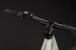 BICICLETA ELECTRICA CUBE REACTION HYBRID ONE 720 EASY ENTRY PEARLSILVER CHROME 2027 L - Img 2