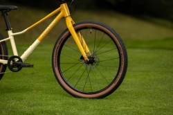 Bicicleta Superior F.L.Y. 24 24 Gloss Yellow - Img 3