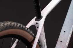 BICICLETA CUBE REACTION C:62 RACE OCEANBREEZE WHITE 2027 L - Img 3