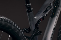 BICICLETA CUBE STEREO HPC RACE CARBON BLACK 2027 L - Img 4