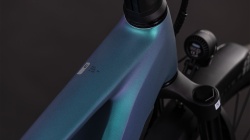 BICICLETA ELECTRICA CUBE KATHMANDU HYBRID EXC 800 SMARAGDGREY PRISM - Img 5