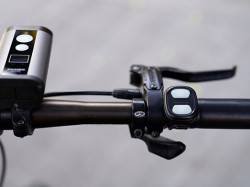 Far bicicleta RAVEMEN PR2400