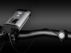 Far bicicleta RAVEMEN PR900