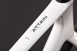 BICICLETA CUBE ATTAIN C:62 SLX METALLICWHITE BLACK 2027 50 cm - Img 3