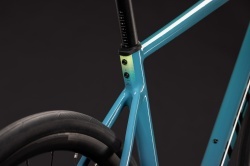 BICICLETA CUBE ATTAIN PRO SURFBLUE BLACK 2027 50 cm - Img 4