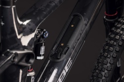 BICICLETA CUBE FRITZZ C:62 SUPER TM GRAPHITEGLITCH GREY 2027 L - Img 3