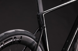 BICICLETA CUBE LITENING AIR C:68X RACE BLACKPEARL BLACK 2027 52 cm - Img 4