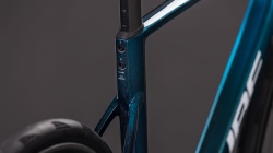 BICICLETA CUBE LITENING AIR C:68X SLX CHROMEBLUE LIQUIDBLUE - Img 11
