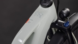 BICICLETA ELECTRICA CUBE NURIDE HYBRID PERFORMANCE 600 TRAPEZE DESERTSTONE GREY - Img 14