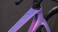 BICICLETA CUBE AGREE C:62 SLX COSMICPURPLE BLACK - Img 20