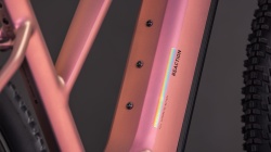 BICICLETA ELECTRICA CUBE REACTION HYBRID SLX 800 TRAPEZE SHIFTBLUSH ART - Img 15