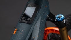 BICICLETA ELECTRICA CUBE STEREO HYBRID ONE77 HPC SLT 800 GALAXY ORANGE - Img 9