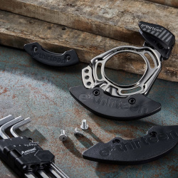 TRS Chain Guide E*THIRTEEN ISCG05 W/Slider & Bash Foaie 28-38T Black
