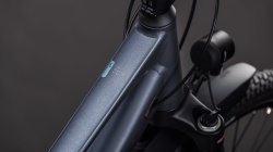 BICICLETA CUBE KATHMANDU EXC TRAPEZE METALLICGREY CHROME - Img 4