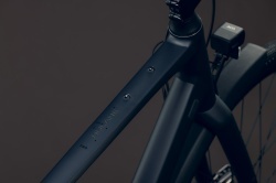 BICICLETA CUBE NULANE PRO FE NIGHT CHROME 2027 L - Img 2