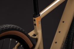 BICICLETA CUBE NUROAD ROOKIE ONE CAPPUCCINO BROWN 2027 XXS - Img 4