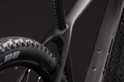 BICICLETA CUBE REACTION C:62 PRO BLACKLINE 2027 L - Img 3