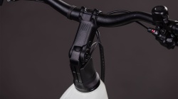 BICICLETA ELECTRICA CUBE NURIDE HYBRID PERFORMANCE 600 EASY ENTRY DESERTSTONE GREY - Img 17
