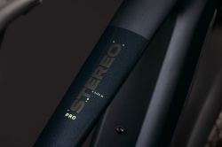 BICICLETA ELECTRICA CUBE STEREO HYBRID ONE44 PRO 800 FE COAL BLACK 2027 cadru L (20") - roti 29 - Img 3