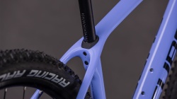 BICICLETA MTB Hardtail CUBE REACTION C:62 ONE LUCIDLILAC BLACK - Img 23