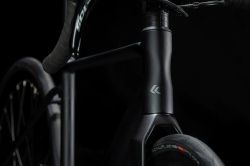 BICICLETA ROAD GRAVEL KROSS Alta 4.0 M 28 XS bla_pew m - Img 3