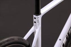 BICICLETA CUBE ATTAIN C:62 SLX METALLICWHITE BLACK 2027 50 cm - Img 4