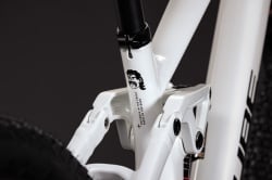BICICLETA CUBE TWO15 RACE POWDERGOLD BLACK 2027 L - Img 4