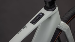 BICICLETA ELECTRICA CUBE NUROAD HYBRID C:62 RACE 400X REEDBEIGE BLACK - Img 12