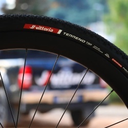 Anvelopa VITTORIA Terreno T50 Mixed Gravel Endurance 700x45C(45-622) Negru- Maro Pliabil - Img 5