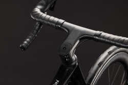 BICICLETA CUBE ATTAIN C:62 SLT CARBON WHITE 2027 50 cm - Img 2