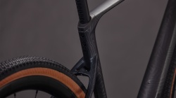 BICICLETA CUBE NUROAD C:62 EXC CARBON CRISSCROSS - Img 11