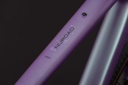 BICICLETA CUBE NUROAD PRO MYSTICPURPLE BLACK 2027 cadru L - roti 28 - Img 3