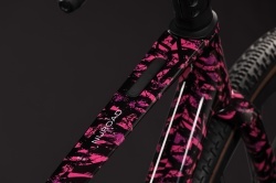 BICICLETA CUBE NUROAD C:62 SLX PINKACTION BLACK 2027 L - Img 3