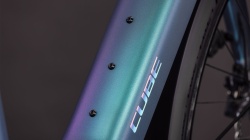 BICICLETA ELECTRICA CUBE EDITOR HYBRID SLT 400X FE SMARAGDGREY PRISM - Img 12
