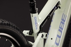 BICICLETA ELECTRICA CUBE STEREO HYBRID ONE44 HPC RACE 800 MELLOWYELLOW LILAC 2027 cadru L (20") - roti 29 - Img 4